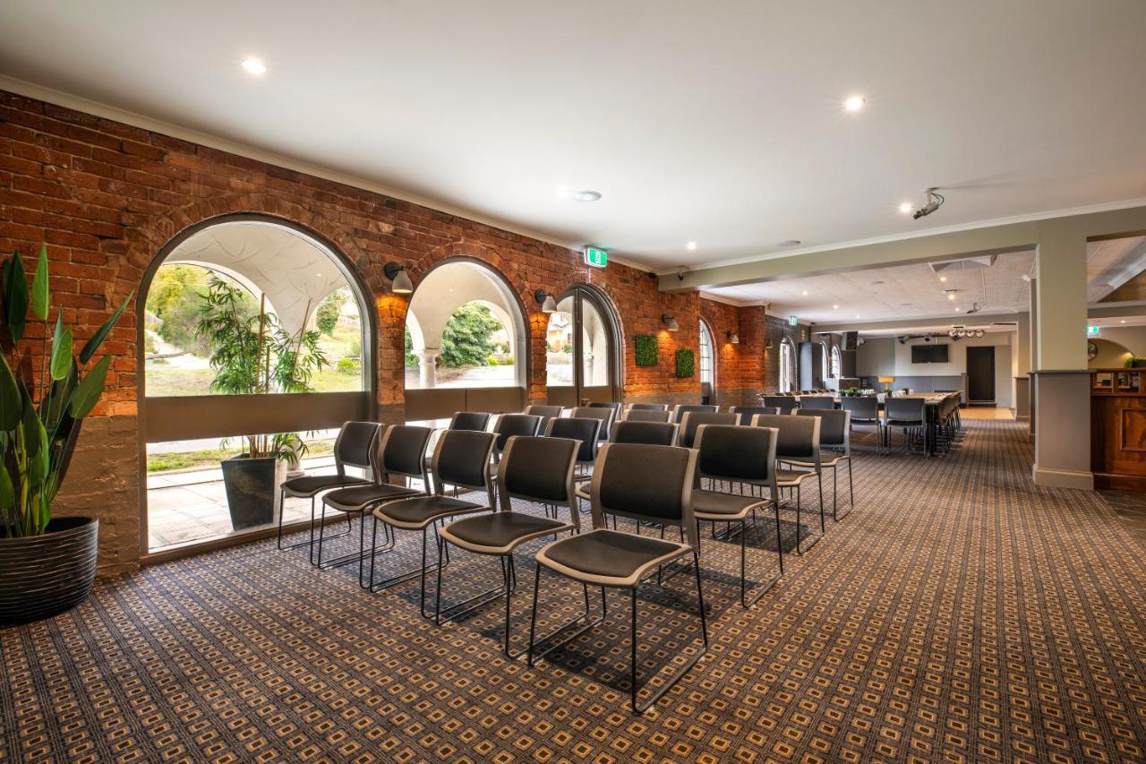 Nightcap At Ferntree Gully Hotel Motel Extérieur photo